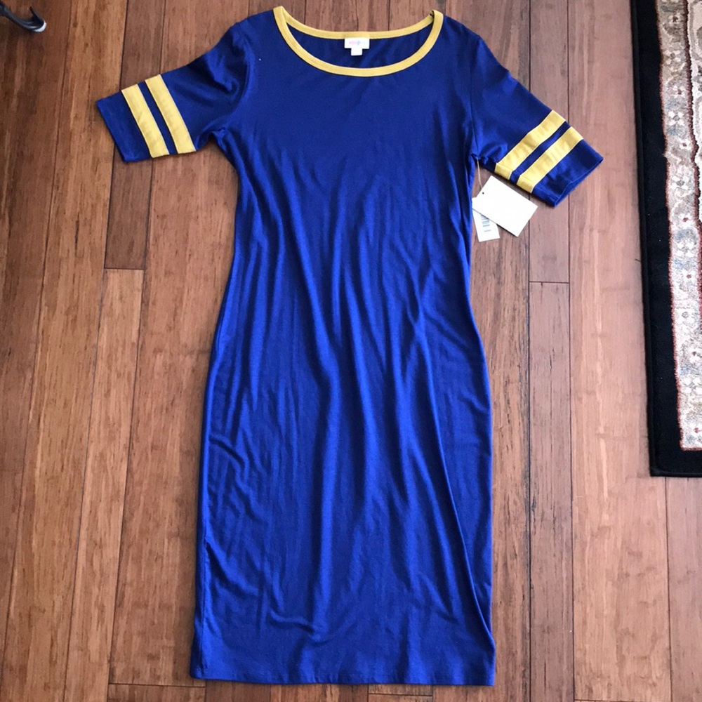 NWT Lularoe Athletic Navy and Gold Julia